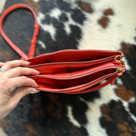 FOSSIL purse - Picture 4 of 8